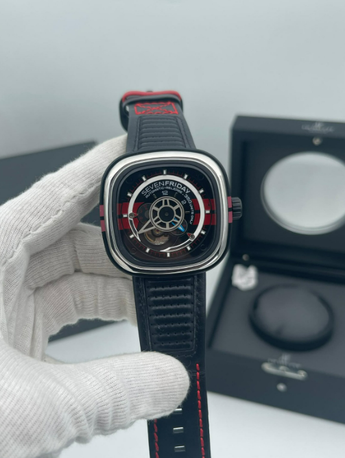SEVENFRIDAY P3B/01