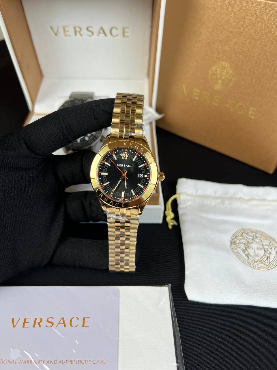 Versace Classic Gold – Siyah Kadran