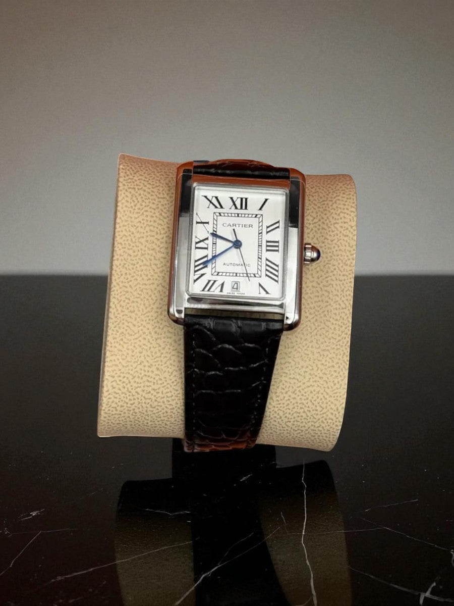 Cartier Tank Solo – Beyaz Kadran, Siyah Deri Kayış