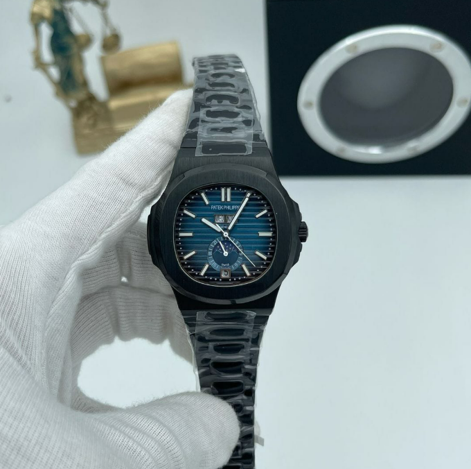 Patek Philippe  Nautilus Moonphase Blue Gradient Black Edition