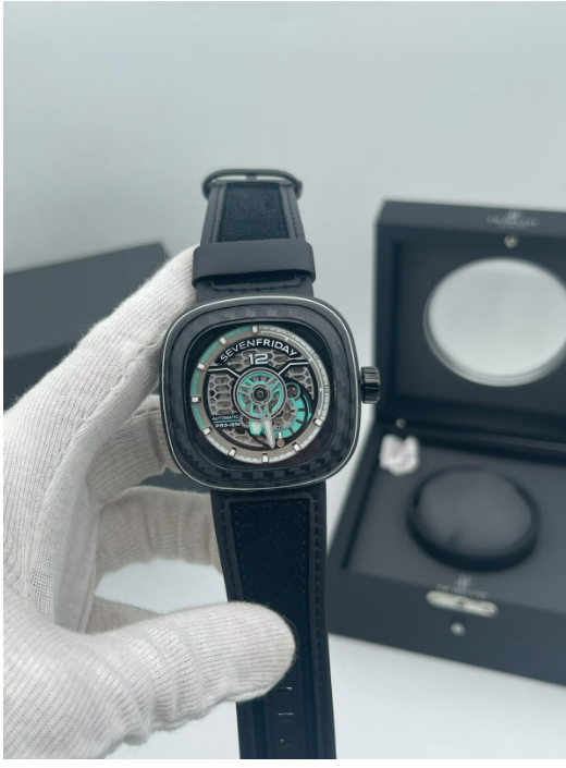 SEVENFRIDAY P3C/02 “Racer III”