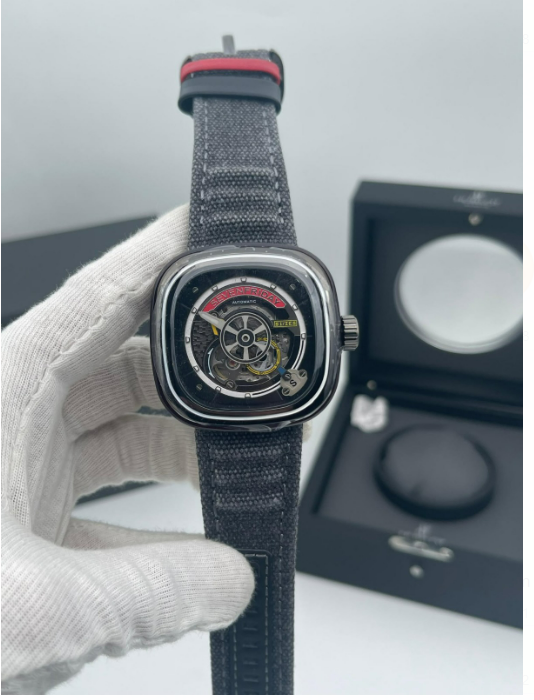 SEVENFRIDAY  F5\05