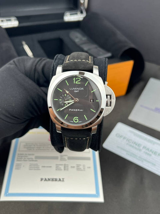 Panerai Luminor GMT Phosphorus Green