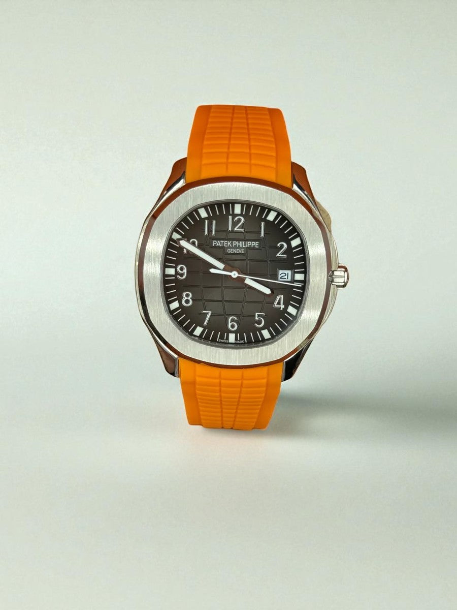 Patek Philippe Aquanaut – Siyah Kadran, Çelik Kasa, Turuncu Kauçuk Kayış