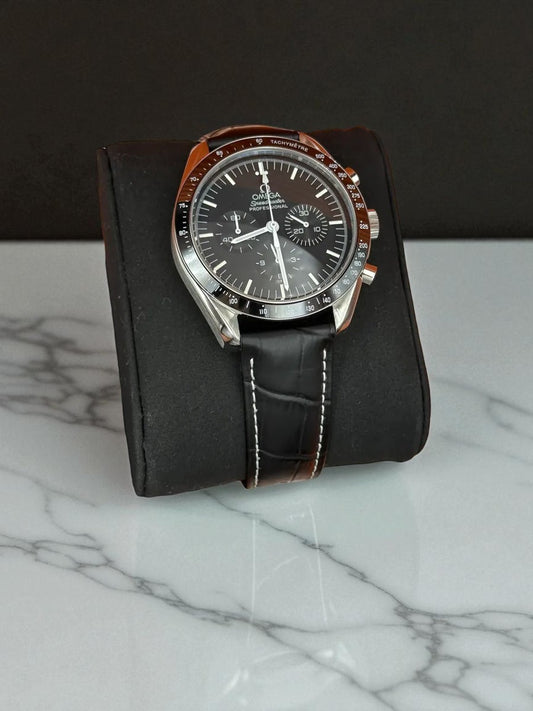 Omega Speedmaster Professional Moonwatch – Siyah Kadran, Deri Kayışlı