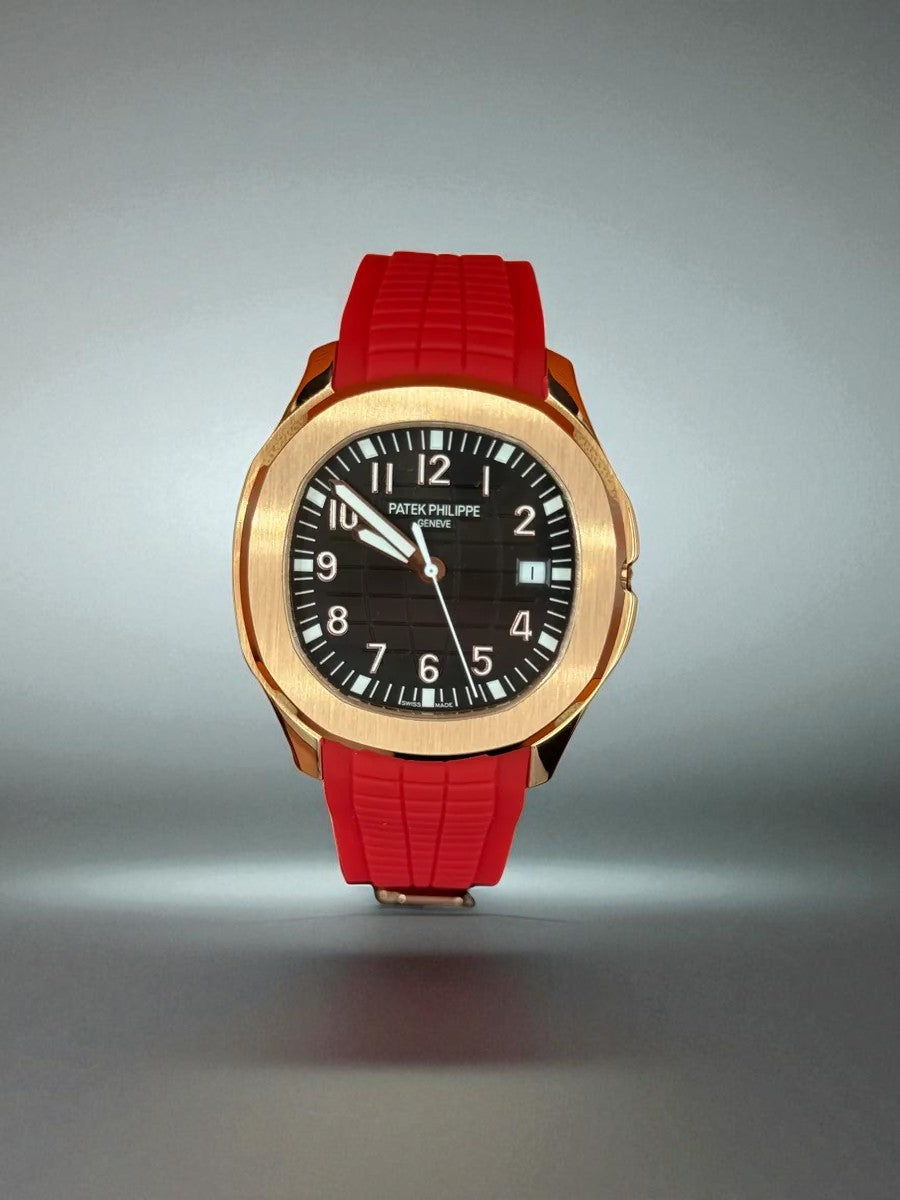 Patek Philippe Aquanaut – Siyah Kadran, Rose Gold Kasa, Kırmızı Kauçuk Kayış
