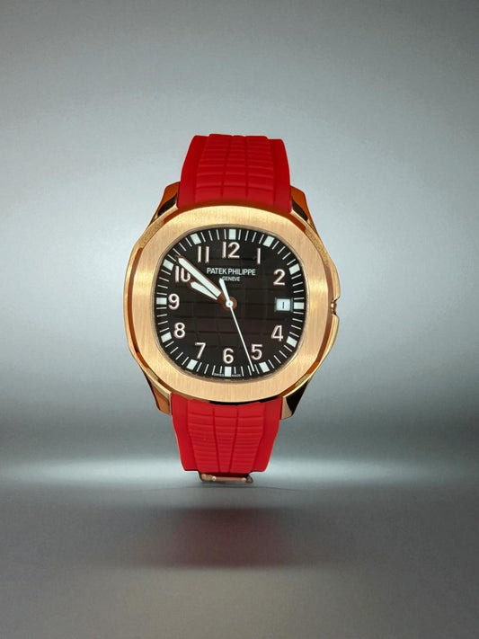 Patek Philippe Aquanaut – Siyah Kadran, Rose Gold Kasa, Kırmızı Kauçuk Kayış