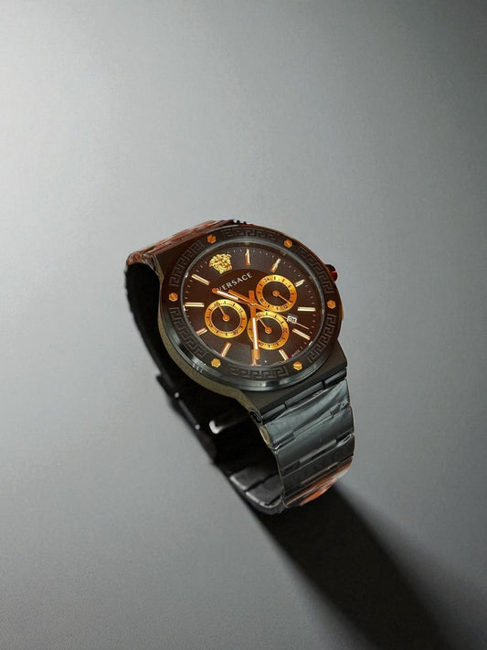 Versace V-Race Chronograph – Siyah Kasa, Gold Detaylar