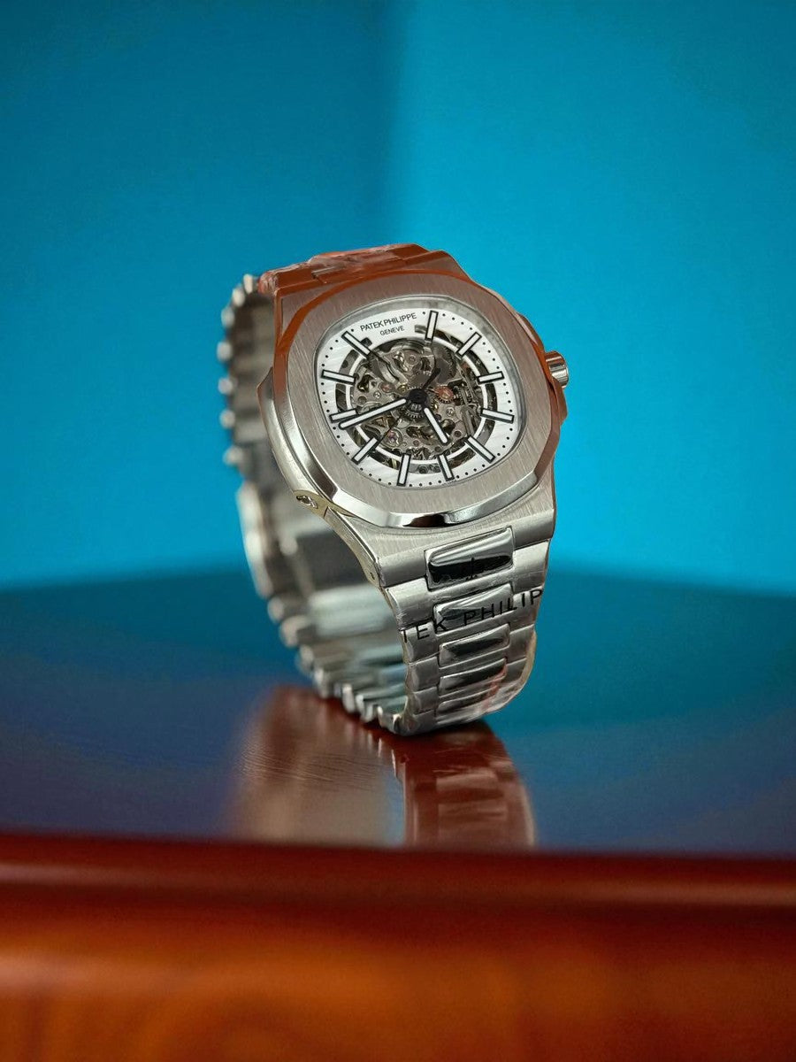 Patek Philippe Nautilus Skeleton – Tamamen Açık Mekanizma, Paslanmaz Çelik